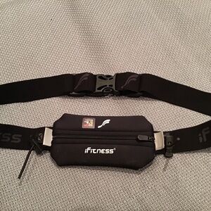 Fitness running belt